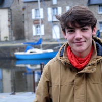 Yoann sur le port de Dinan